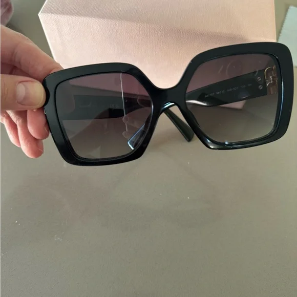 Miu Miu Sunglasses SMU 10Y 56 17 - Picture 9 of 10